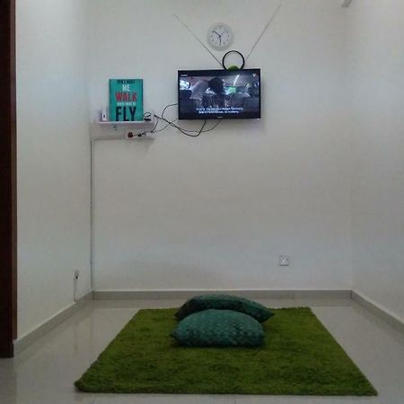 Homestay Rgee Kuantan Extérieur photo